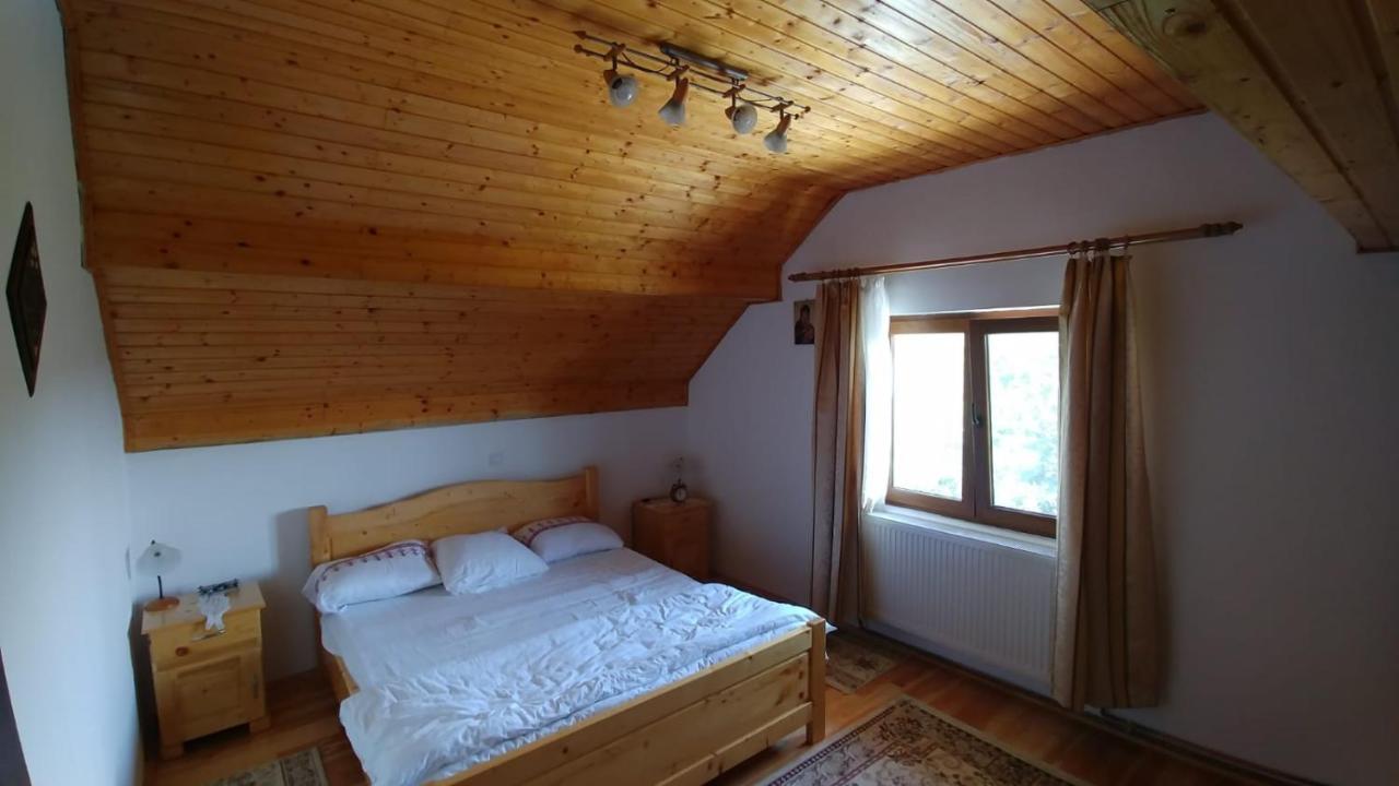 Casa Darius Villa Novaci-Străini Dış mekan fotoğraf