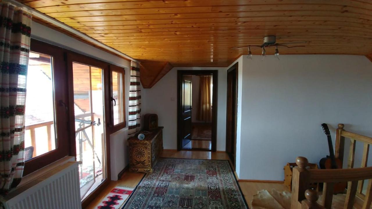 Casa Darius Villa Novaci-Străini Dış mekan fotoğraf