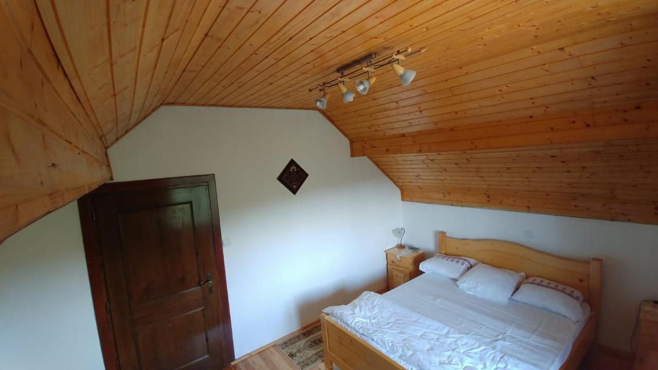 Casa Darius Villa Novaci-Străini Dış mekan fotoğraf