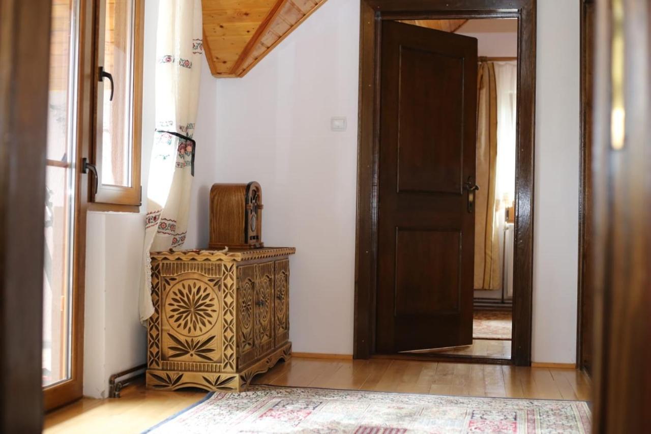 Casa Darius Villa Novaci-Străini Dış mekan fotoğraf