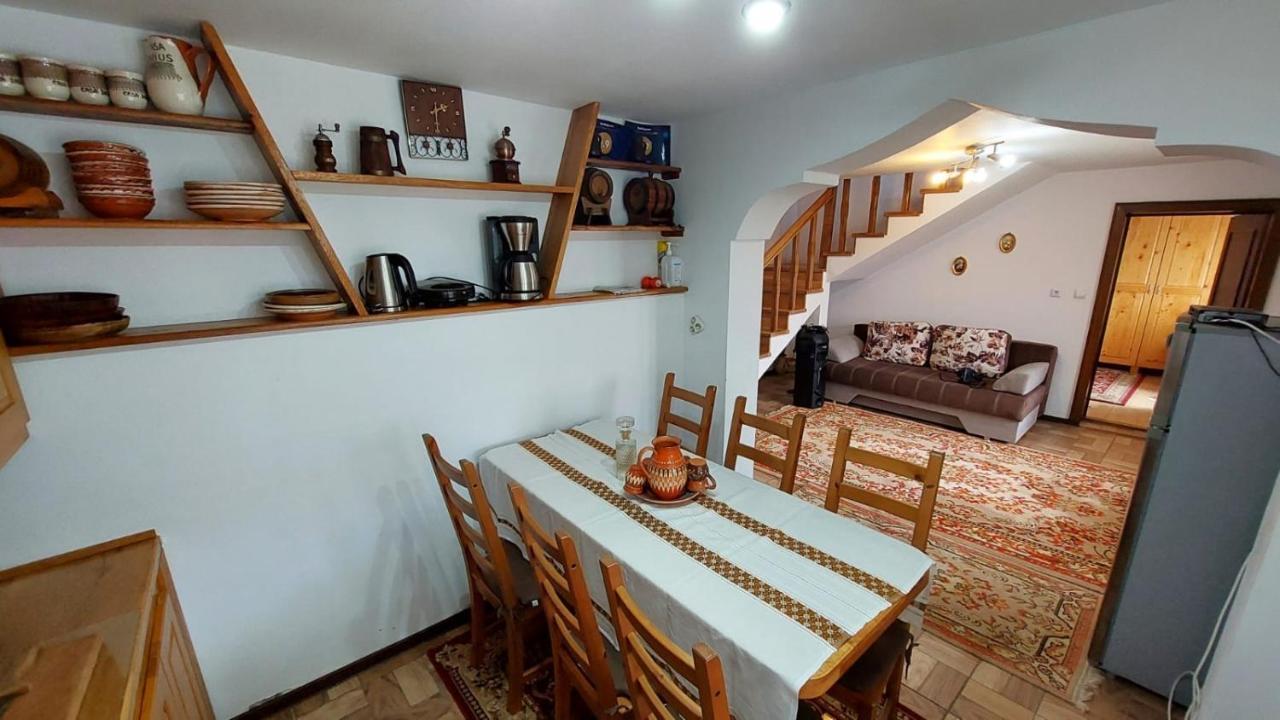 Casa Darius Villa Novaci-Străini Dış mekan fotoğraf