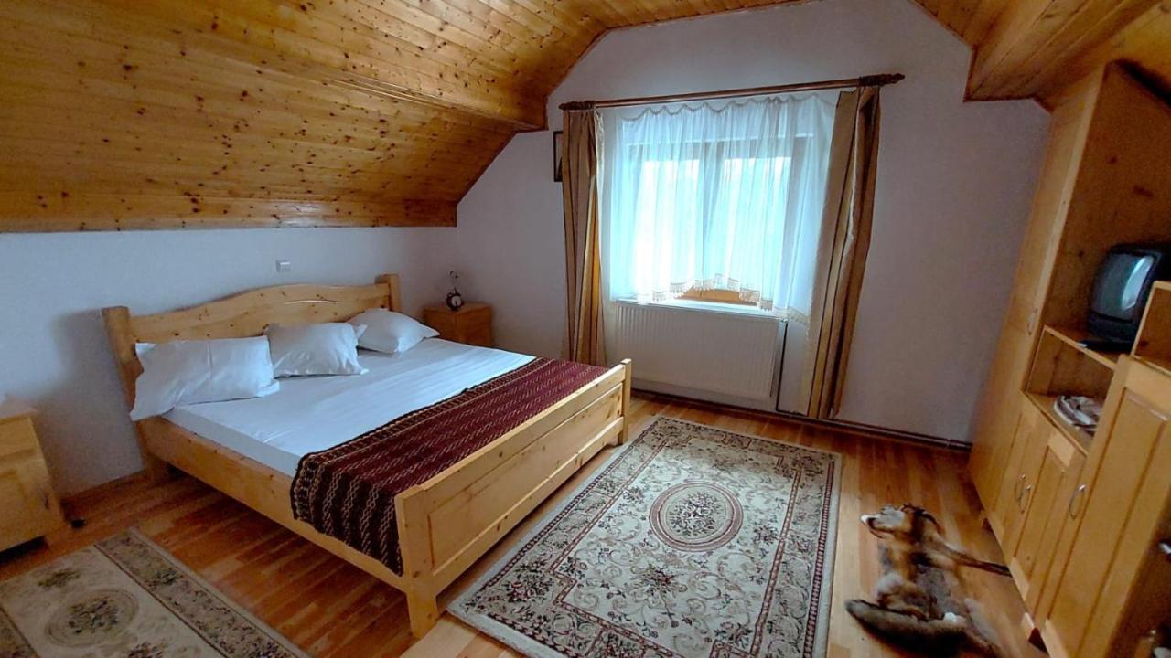 Casa Darius Villa Novaci-Străini Dış mekan fotoğraf