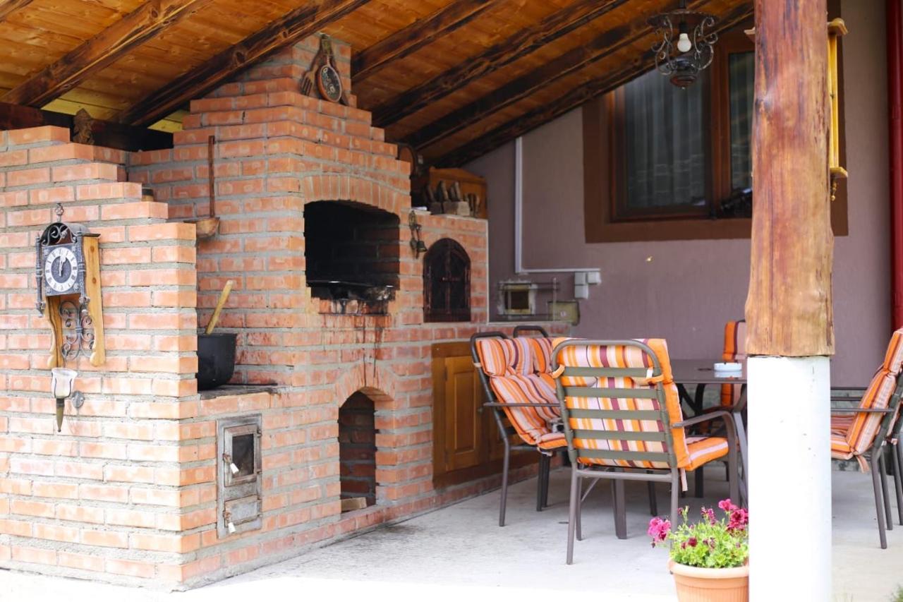 Casa Darius Villa Novaci-Străini Dış mekan fotoğraf