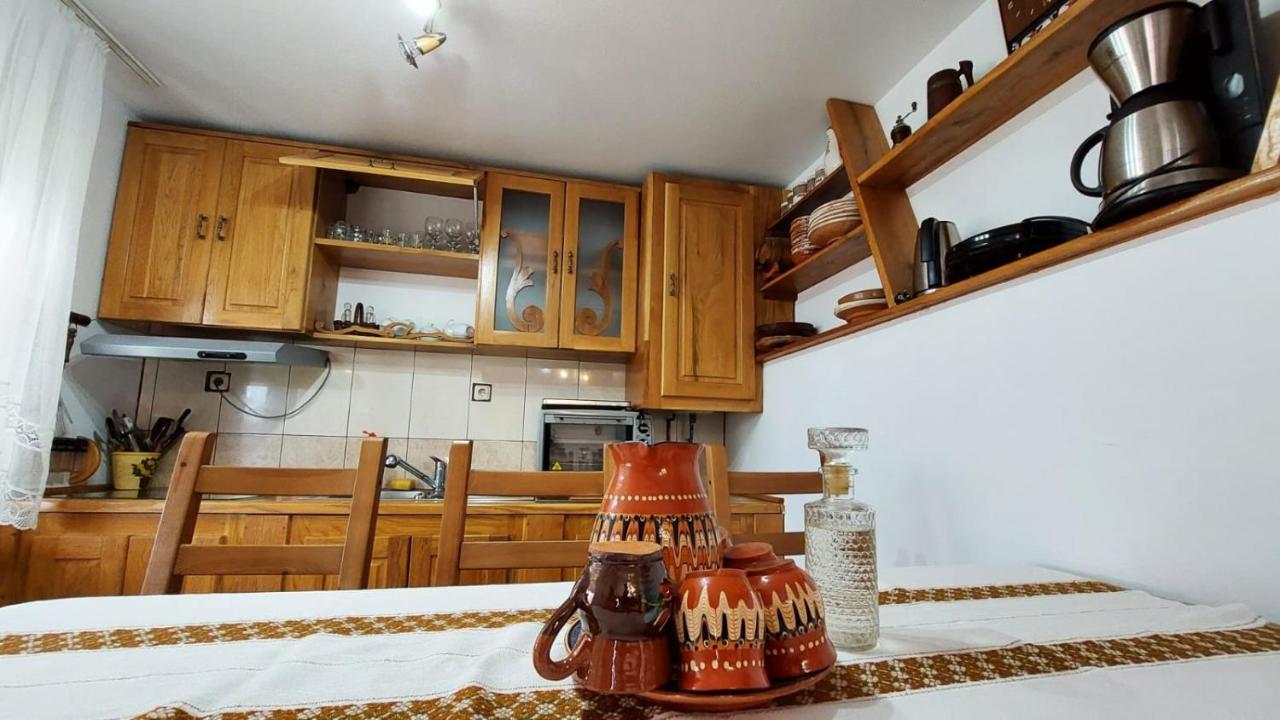 Casa Darius Villa Novaci-Străini Dış mekan fotoğraf