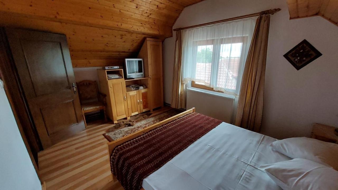 Casa Darius Villa Novaci-Străini Dış mekan fotoğraf